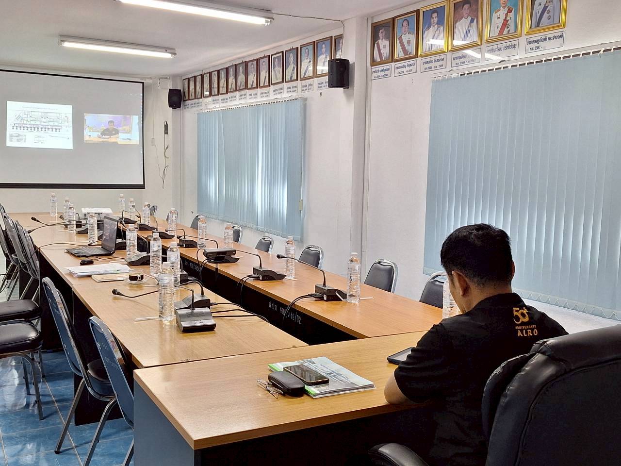 title - ผู้ตรวจราชการ ส.ป.ก. ร่วมประชุมคณะกรรมการจัดงานวันคล้ายวันสถาปนา ส.ป.ก. ครบรอบ 51 ปี ครั้งที่ 2/2569 และคณะทำงานจัดกิจกรรม 51 ปี ส.ป.ก. และประชุมตรวจราชการและติดตามความก้าวหน้าผลการดำเนินงานตามแผนการตรวจราชการของผู้ตรวจราชการสำนักงานการปฏิรูปที่ดินเพื่อเกษตรกรรม ประจำปีงบประมาณ พ.ศ. 2569 รอบที่ 1 เขตตรวจราชการที่ 12 จังหวัดร้อยเอ็ด 